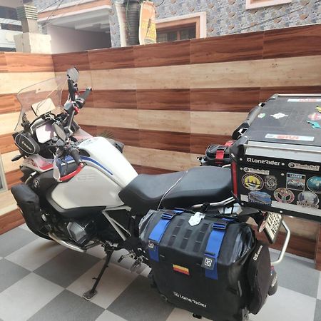 Roop Niwas Bed & Breakfast Amritsar Dış mekan fotoğraf